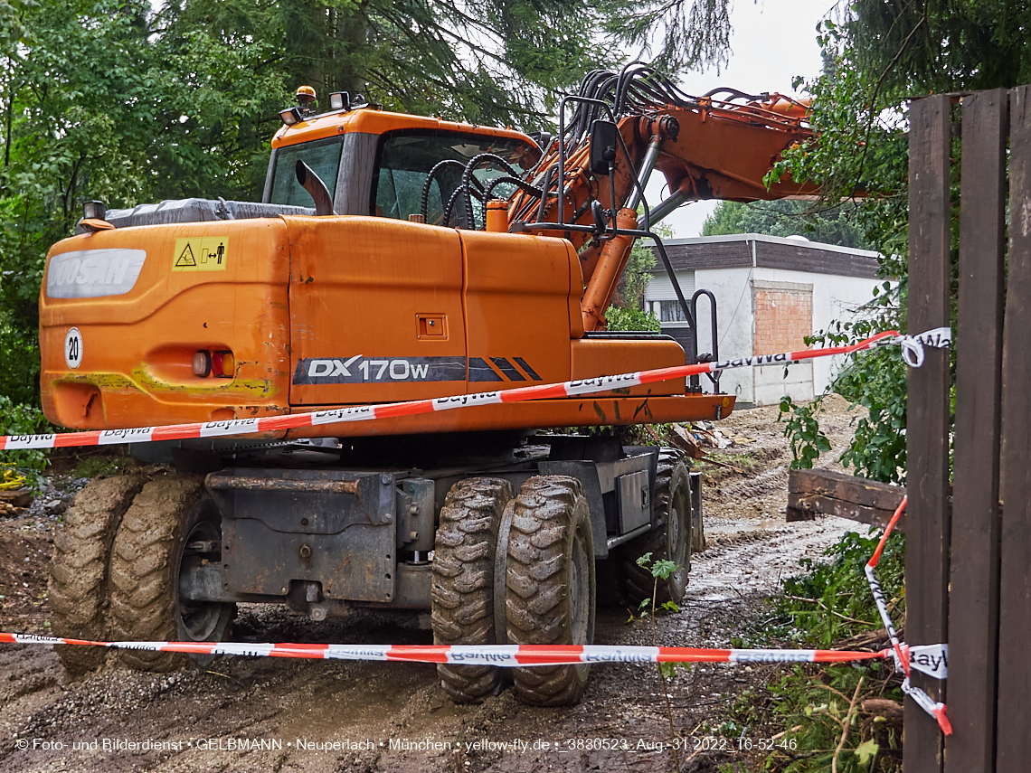31.08.2022 - Baustelle an der Niederalmstraße 16 und Hugo-Lang-Bogen 13 in Neuperlach-Trudering